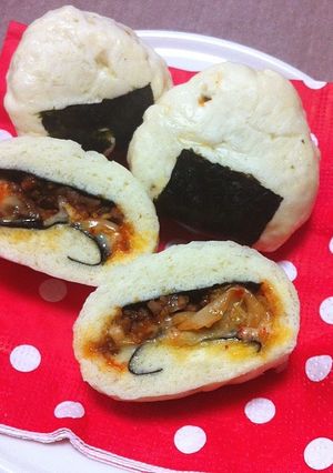 とろ～りチーズのそぼろキムチまん-レシピのメイン写真