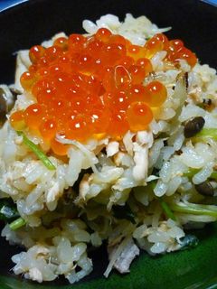 美味しいよ☆秋鮭で炊き込みご飯♪-レシピのメイン写真