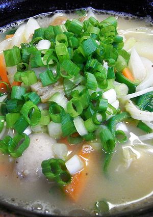 たっぷり炒め野菜載せちゃんぽん-レシピのメイン写真