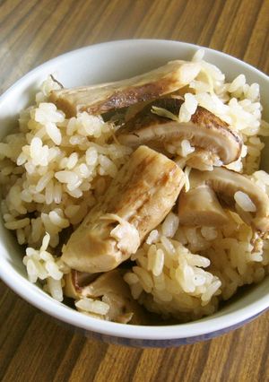 松茸の味を生かすならこれ♪柿市の松茸ご飯-レシピのメイン写真