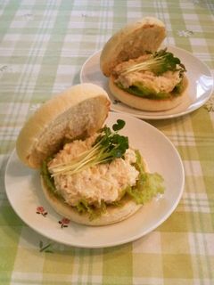 ヘルシーツナポテトサラダでマフィンサンド-レシピのメイン写真