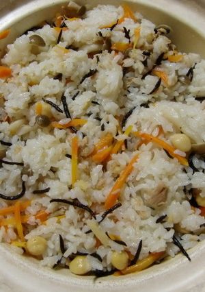 有り合わせで作る炊きこみご飯-レシピのメイン写真