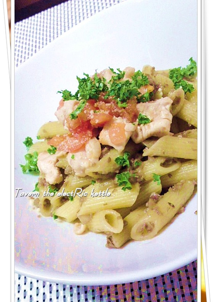 鶏とトマトの舞茸ソースのペンネ-レシピのメイン写真