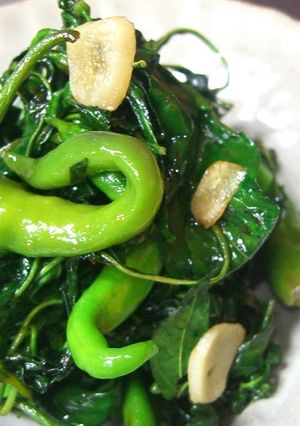 秋の一皿★葉とうがらしのにんにく炒め煮-レシピのメイン写真