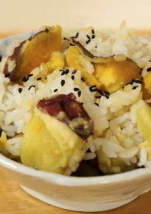 塩味が決め手！甘ーいおさつの炊き込みご飯-レシピのメイン写真