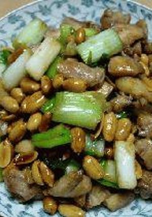 鶏とピーナッツの炒め物-レシピのメイン写真