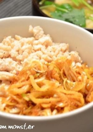 食べるラー油でねぎ鶏丼-レシピのメイン写真