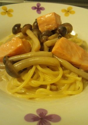 サーモンときのこのクリームパスタ-レシピのメイン写真