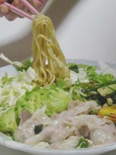 サッポロ一番ちゃんぽんでラーメンサラダ-レシピのメイン写真