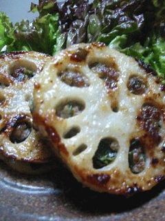 餃子風味!レンコンのはさみ焼き-レシピのメイン写真