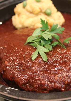 牛小間で♪旨味がギュッ♪和牛ハンバーグ-レシピのメイン写真