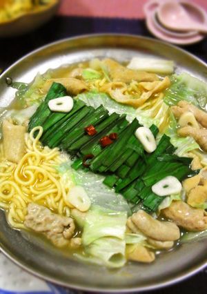 サッポロ一番♪もつ鍋ちゃんぽん♪-レシピのメイン写真