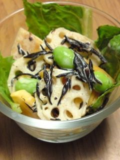 秋の味? 蓮根と柿のサラダ♪-レシピのメイン写真