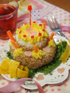 お誕生日に♪ケーキおにぎり♪-レシピのメイン写真