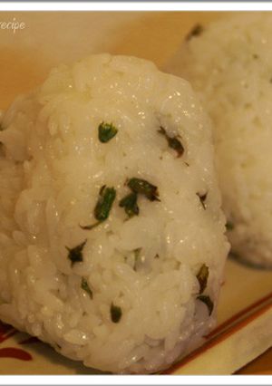 紫蘇の実のおにぎり-レシピのメイン写真