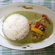 自家製グリーンカレーペーストでタイカレー
