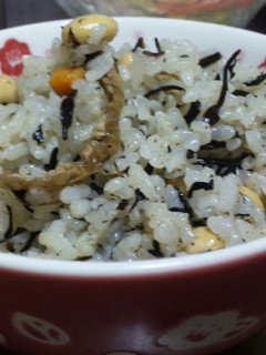 混ぜるだけ!栄養満点ひじきご飯-レシピのメイン写真