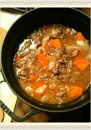 牛薄切り肉と玉ねぎの煮込み料理-レシピのメイン写真