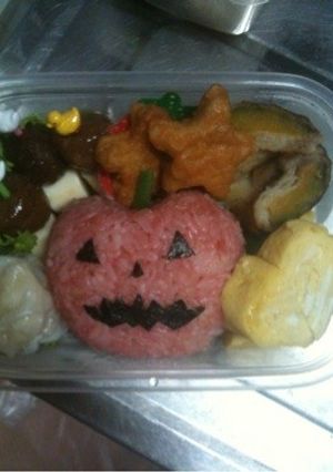 キャラ弁 ハロウィンお化けカボチャ-レシピのメイン写真
