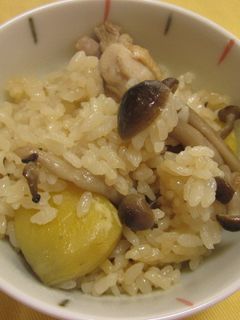 秋味三昧♪鶏ときのこと栗の炊き込みご飯-レシピのメイン写真