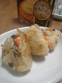 バター焼きおにぎり✿炊き込みご飯ver-レシピのメイン写真