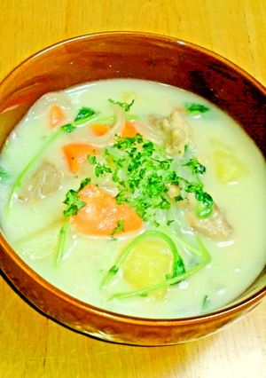 クリームシチューin豆苗-レシピのメイン写真