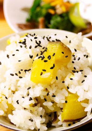 秋のごちそう。わが家の、さつまいもごはん-レシピのメイン写真