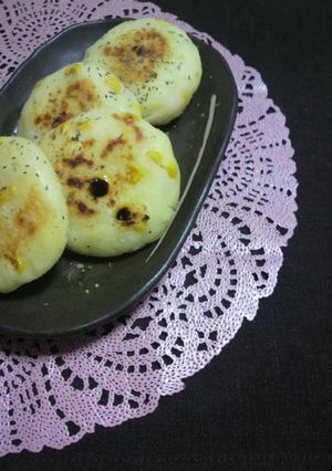 チーズとコーンのいももち-レシピのメイン写真