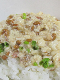 我が家の豆腐納豆丼-レシピのメイン写真