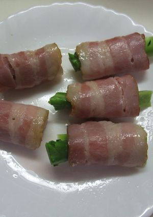 簡単！ブロッコリーの茎のベーコン巻き-レシピのメイン写真