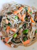 鮭と舞茸とネギの蕎麦パスタ