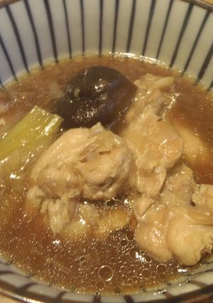 香りから美味しい鶏と干し椎茸の薬膳スープ-レシピのメイン写真