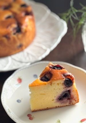 簡単しっとりチェリーヨーグルトケーキ-レシピのメイン写真