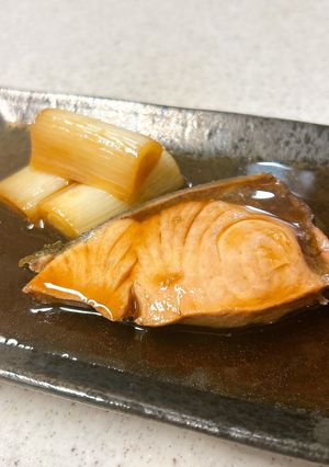 直伝の煮汁を使い回して♪ぶりの煮付け-レシピのメイン写真