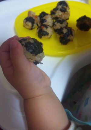 手づかみ １歳児おにぎり-レシピのメイン写真