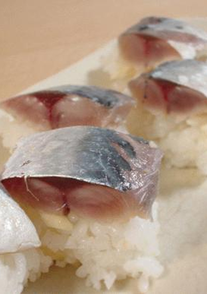 簡単！黒酢で鯖寿司-レシピのメイン写真
