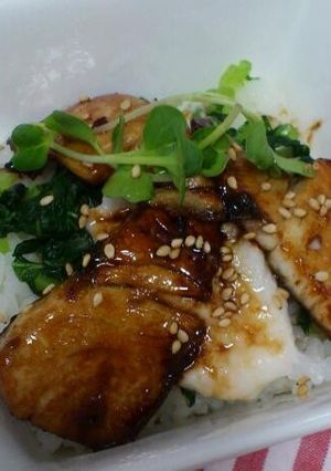 魚の生姜スパイ酢スタミナ丼-レシピのメイン写真