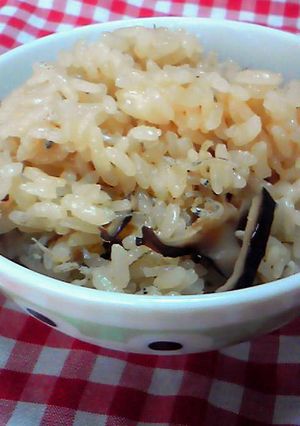じゃことにんにくとしいたけの炊き込みご飯-レシピのメイン写真