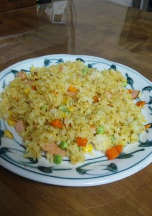 S&Bカレー粉で作るカレーチャーハン-レシピのメイン写真