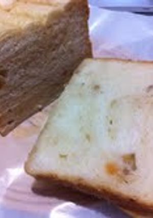 洋梨の缶詰deフルーツケーキ風食パン☆-レシピのメイン写真