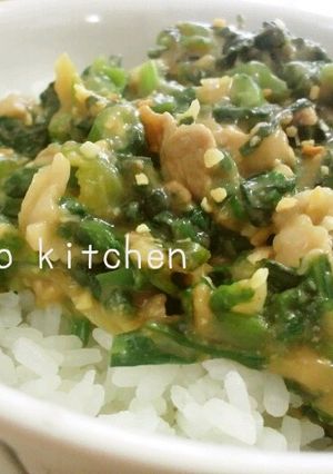 春菊と豚肉の味噌風味どんぶり-レシピのメイン写真