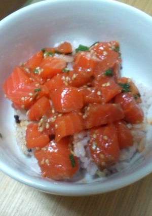簡単♪和風サーモンユッケ丼-レシピのメイン写真