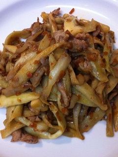 芋がらとソーセージの焼肉風炒め-レシピのメイン写真