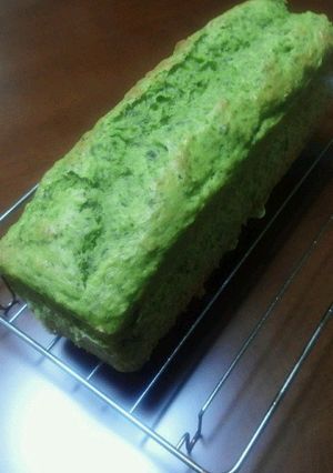 栄養たっぷり！小松菜パウンドケーキ-レシピのメイン写真