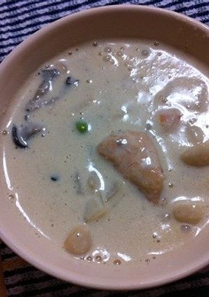 鮭とキノコのとろとろ豆乳シチュー-レシピのメイン写真