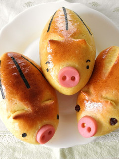 魚肉ソーセージでうり坊パン-レシピのメイン写真