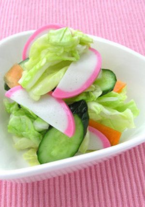 かまぼこと野菜の浅漬けサラダ-レシピのメイン写真