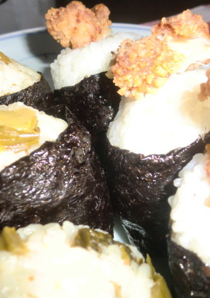 うれしい❤卵焼き・唐揚げインおにぎり❤-レシピのメイン写真