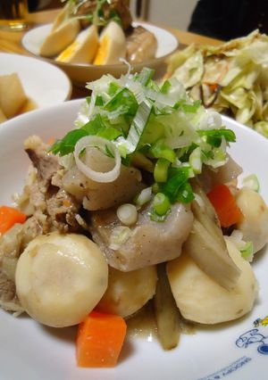 『里芋と牛肉の味噌煮込み』-レシピのメイン写真