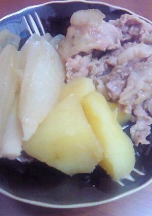 豚肉とサツマイモで肉じゃが風-レシピのメイン写真